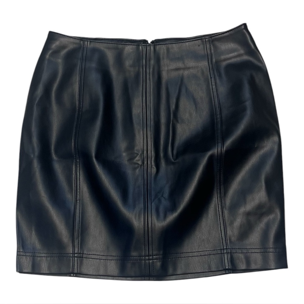 Free People Black Vegan Leather Mini Skirt Sz 2 Minimalist Y2K NWT